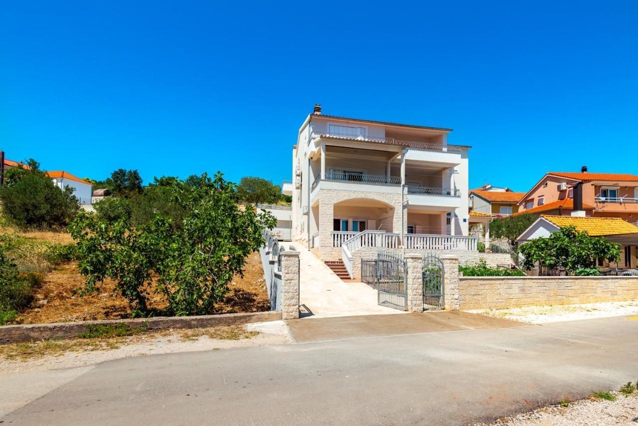 Apartment Bilice Beach Buitenkant foto