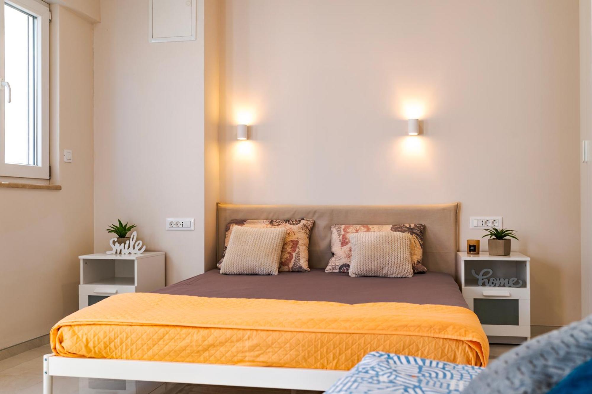 Apartment Bilice Beach Buitenkant foto