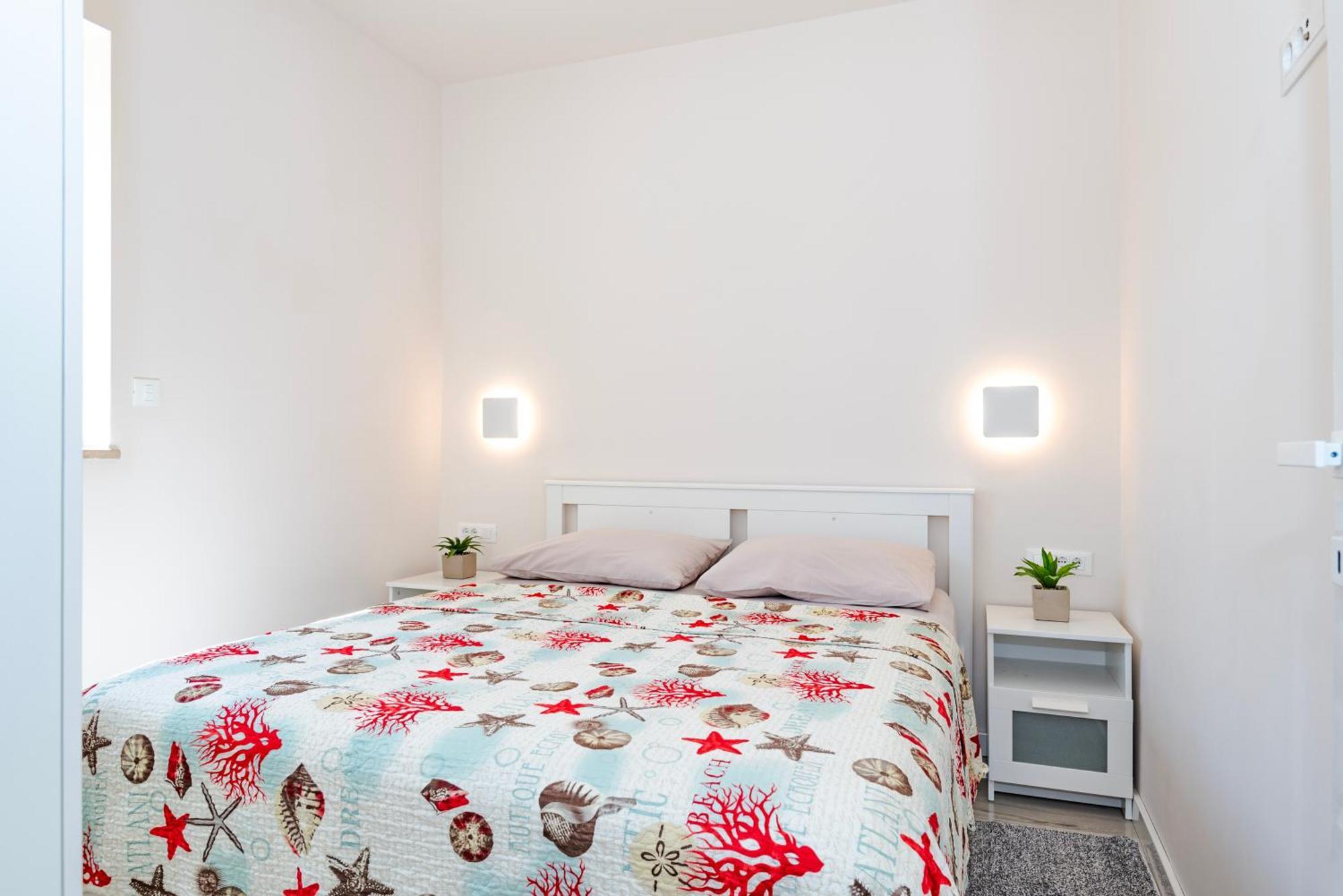 Apartment Bilice Beach Buitenkant foto