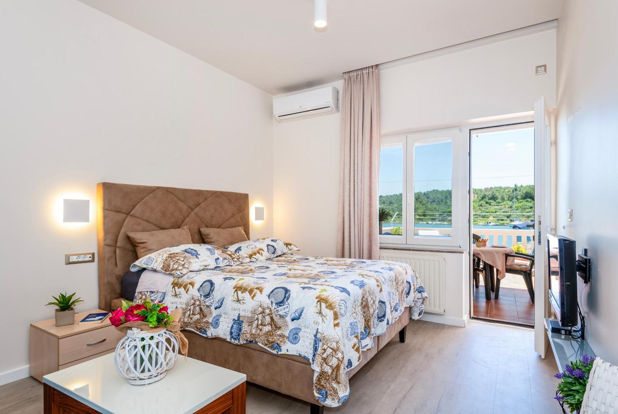 Apartment Bilice Beach Buitenkant foto