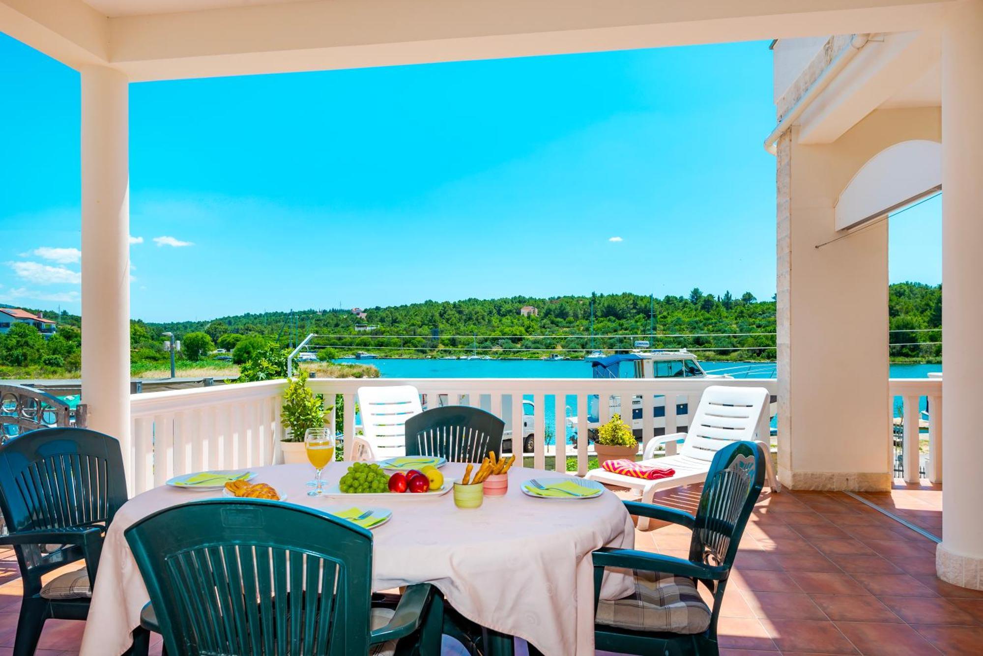 Apartment Bilice Beach Buitenkant foto
