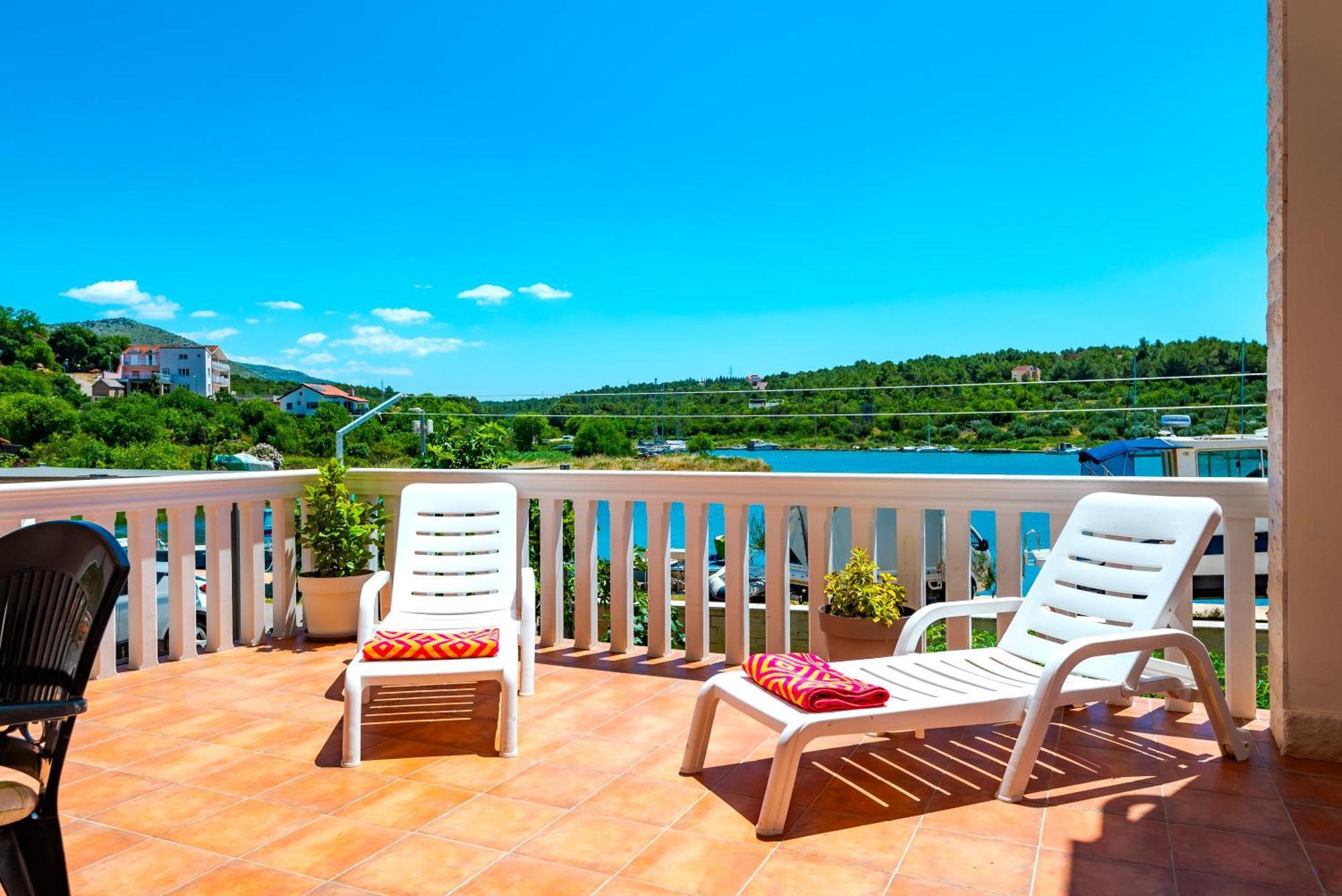 Apartment Bilice Beach Buitenkant foto
