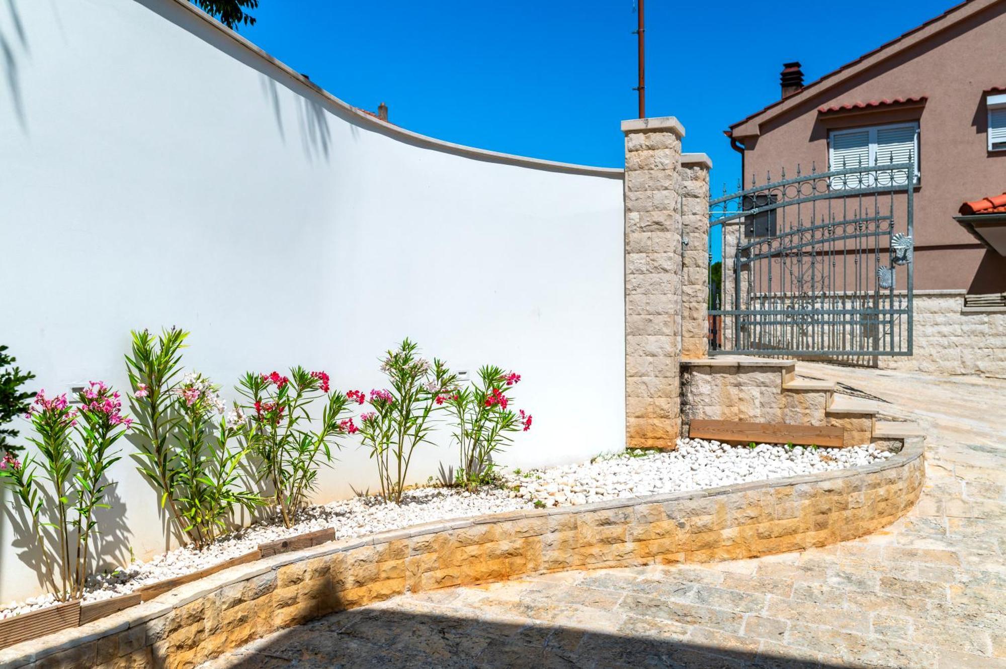 Apartment Bilice Beach Buitenkant foto